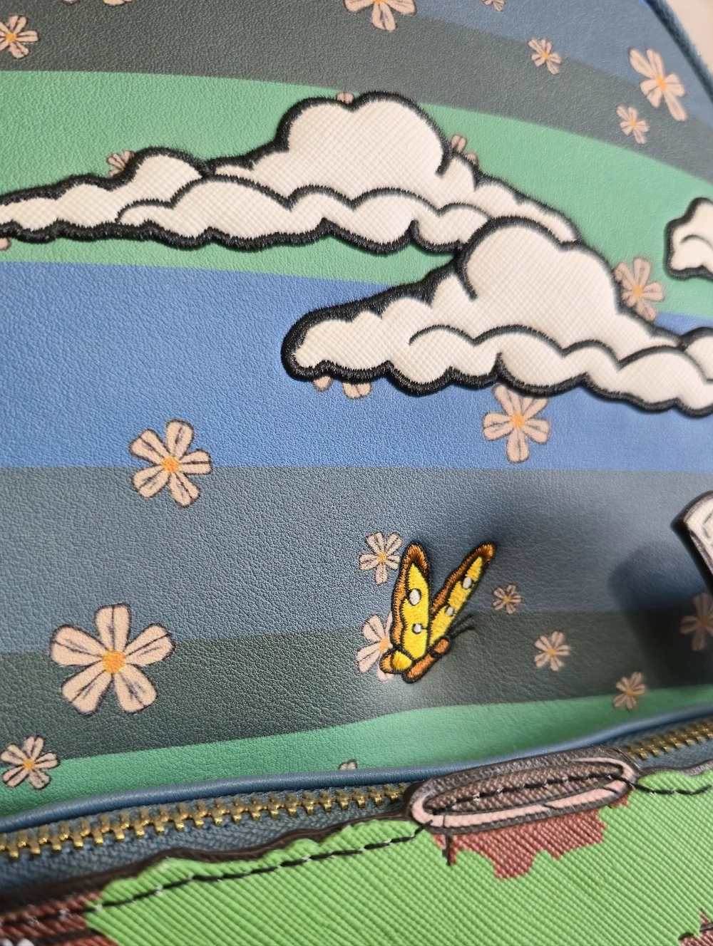 Danielle Nicole Fox and The Hound Embroidered Disney Mini Backpack Bag New - Picture 8 of 16
